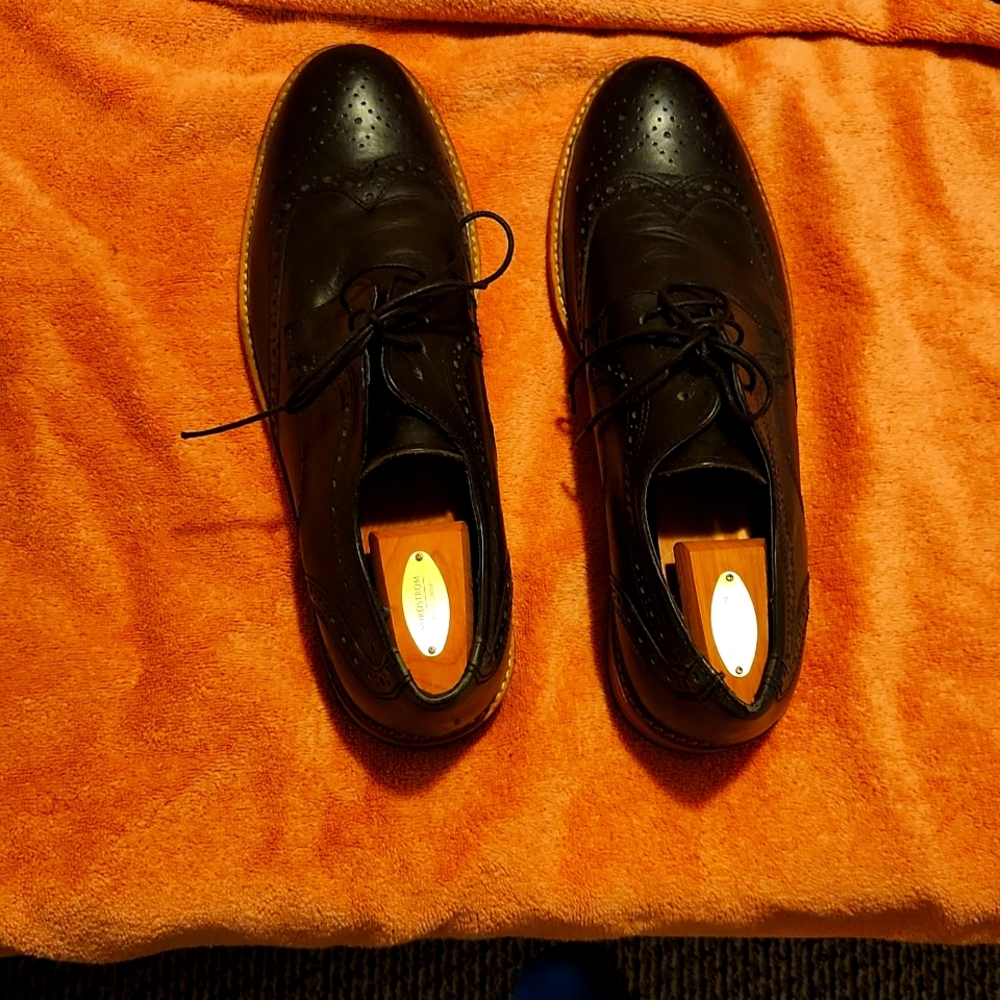 A Men's RED TAPE Shoe Size 12